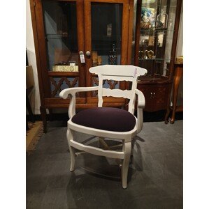 Estila Provensálská luxusní židle Nuevas Formas v bílé barvě s loketními opěrkami a fialovým čalouněním 86cm