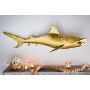 Estila Moderní nástěnná dekorace žralok Perry ve zlaté barvě z kovu 105cm